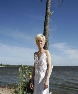 <p class='ppt-number'> 221 779 + PIN 000</p><p class='ppt-pricing-de'>1,99 Euro/Min.</p>