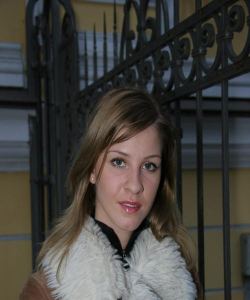 <p class='ppt-number'> 11895 + Frage nach Andrea</p><p class='ppt-pricing-de'>1,99 Euro/Min. aus dem dt. Festnetz/Mobilfunknetz abweichend</p>