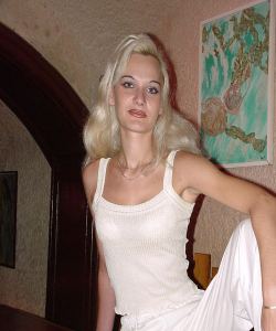 <p class='ppt-number'>11895 + Frage nach Knackpo</p><p class='ppt-pricing-de'>1,99 Euro/Min. aus dem dt. Festnetz/Mobilfunknetz abweichend</p>