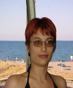 <p class='ppt-number'>221 779 + PIN 111</p><p class='ppt-pricing-de'>1,99 Euro/Min.</p>