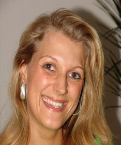 <p class='ppt-number'> 09005 66 55 50 2</p><p class='ppt-pricing-de'>1,99 Euro/Min. im dt. Festnetz - Mobilnetz ggf. abweichend</p>