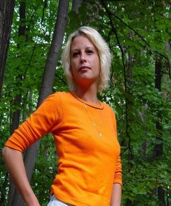 <p class='ppt-number'>09005 66 55 50 66</p><p class='ppt-pricing-de'>1,99 Euro/Min. im dt. Festnetz - Mobilnetz ggf. abweichend</p>